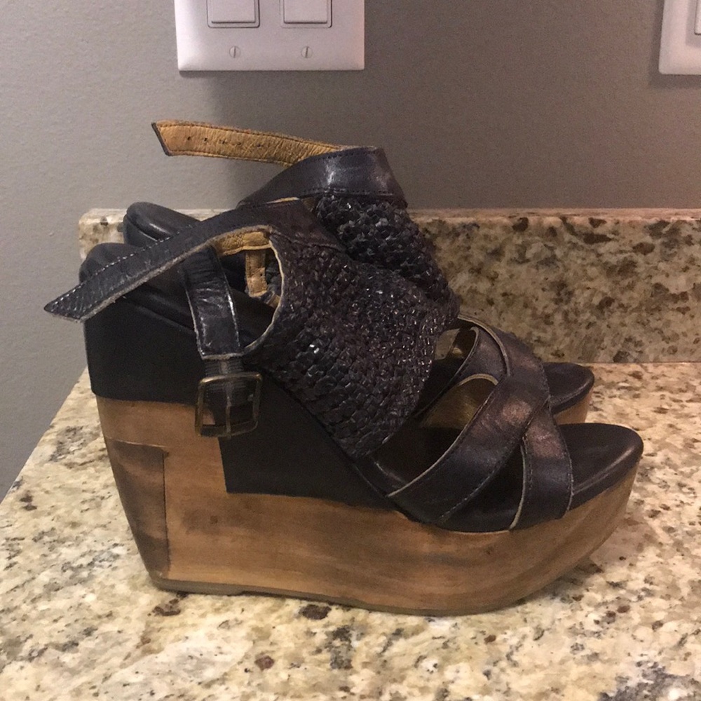 Bed Stu wooden 5 inch wedges fits like an 8